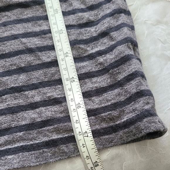 Carter's Boys 7 Black And Gray Striped Kids Shirt Buttons Back To School Preppy - Picture 5 of 7